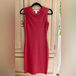 Diane Von Furstenberg Red Sleeveless Midi Sheath Sz2
